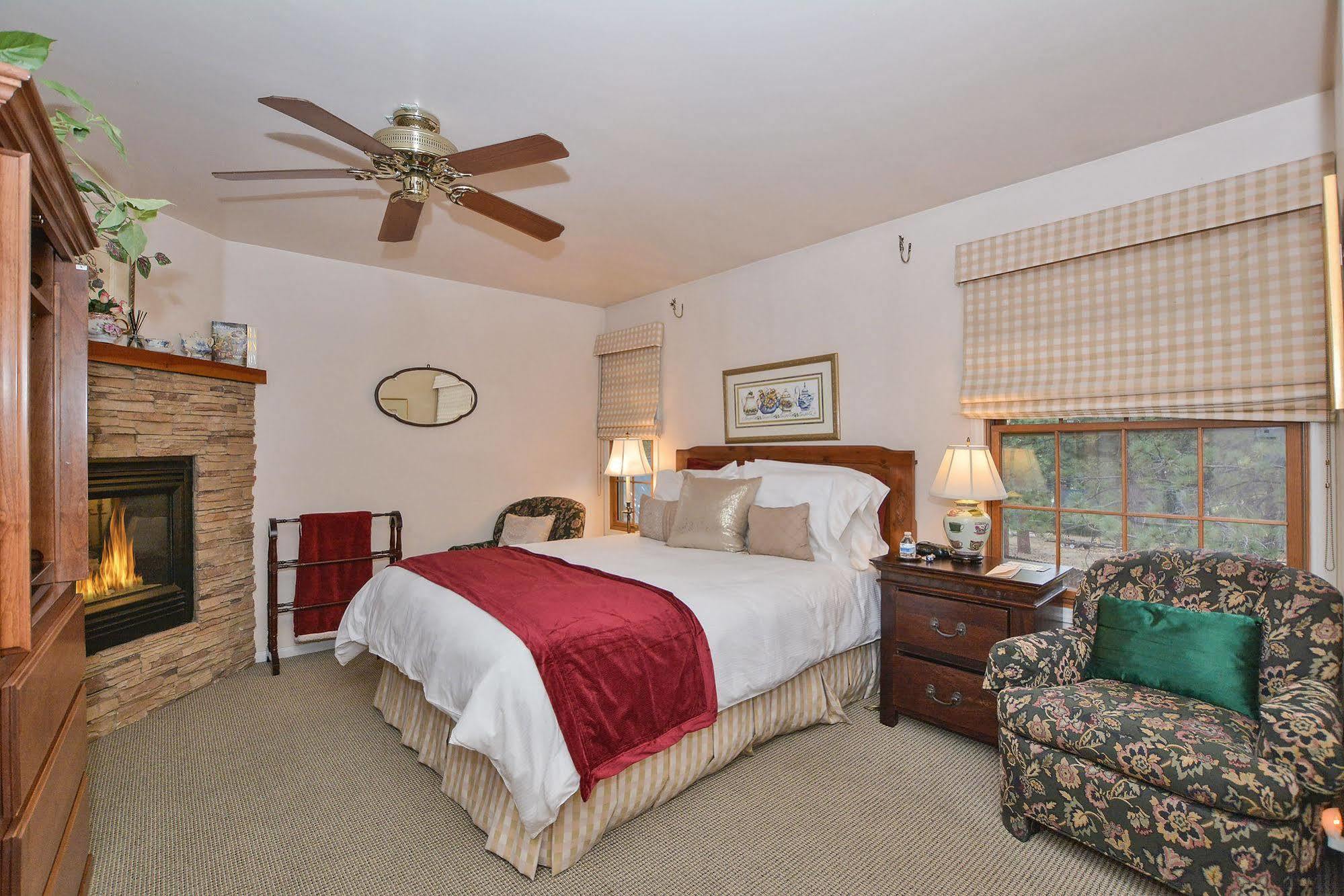 ביג בר לייק Alpenhorn Bed And Breakfast מראה חיצוני תמונה